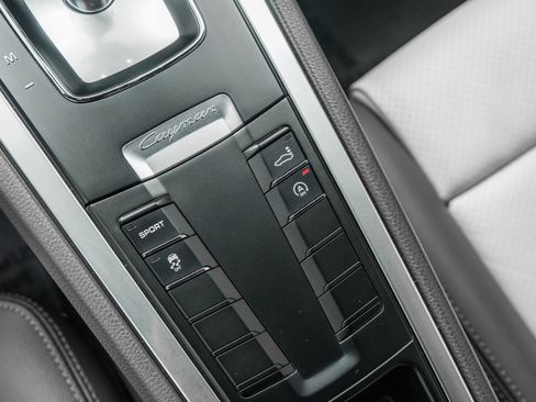Used 2014 Porsche Cayman S RWD image 30
