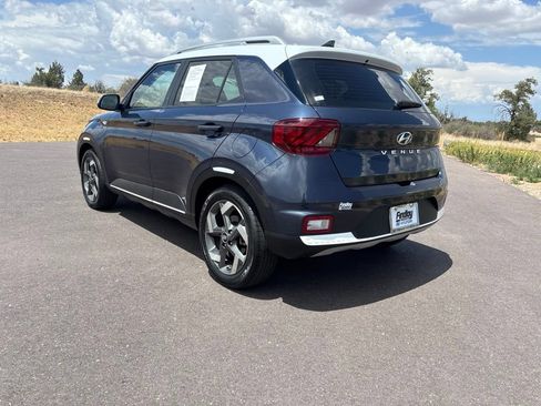 Used 2021 Hyundai Venue w/ Cargo Package FWD image 7