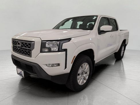 Used 2022 Nissan Frontier SV AWD/4WD image 13