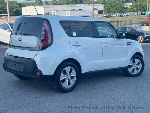 Used 2016 Kia Soul FWD image 8