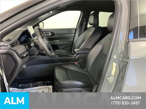 Used 2024 Jeep Compass Trailhawk image 15