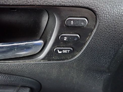 Used 2016 Honda Pilot Elite image 2