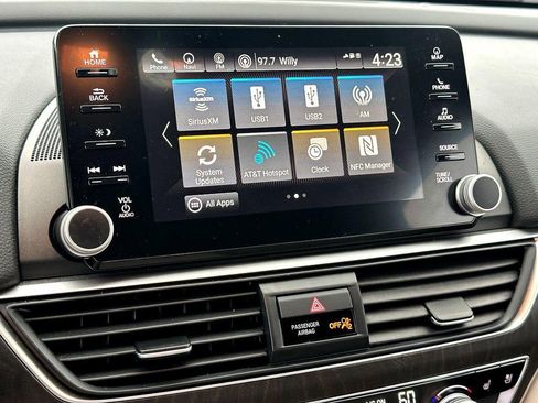 Used 2020 Honda Accord Touring image 16