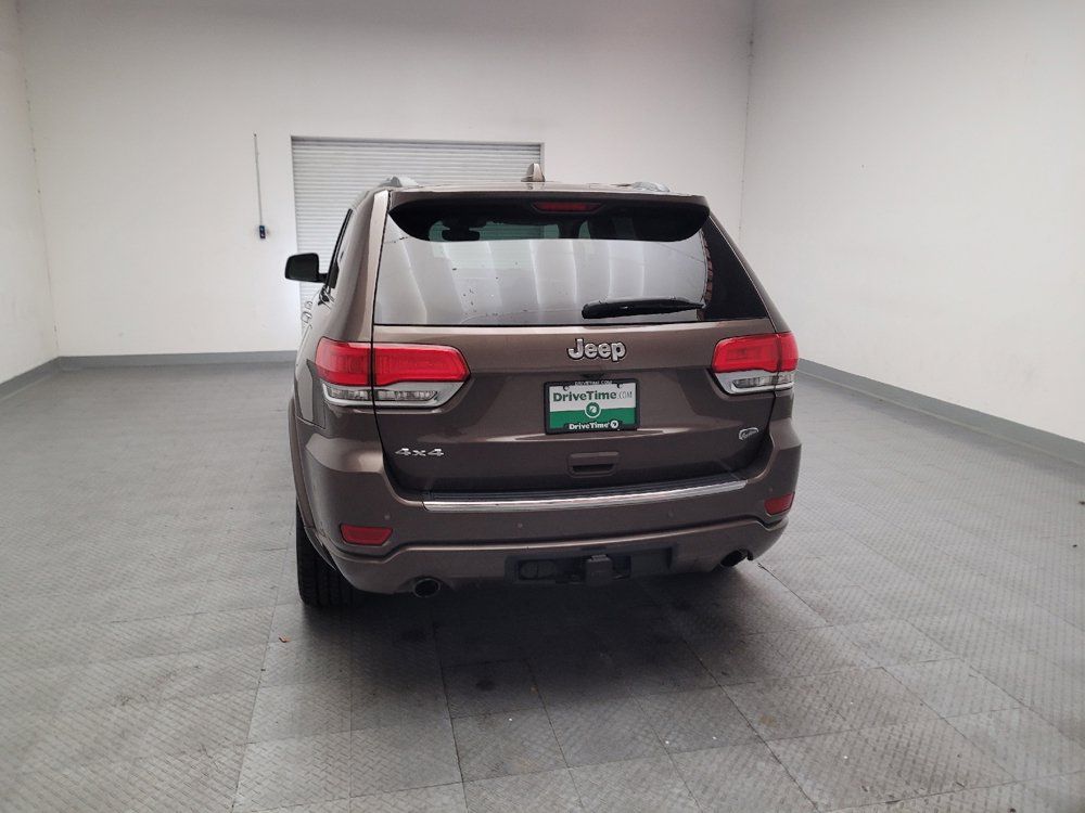 Used 2018 Jeep Grand Cherokee Overland AWD/4WD image 6