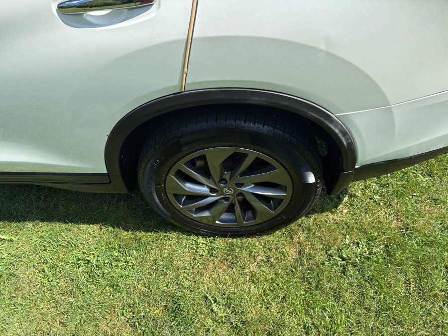 Used 2016 Nissan Rogue SL AWD/4WD image 40