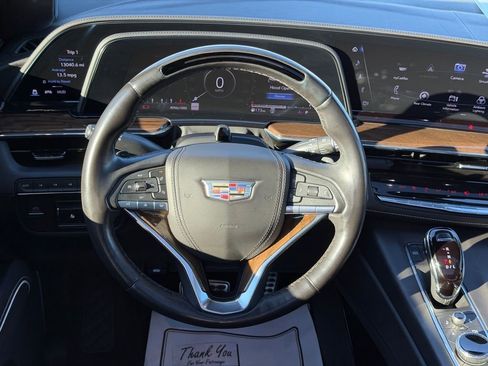 Used 2023 Cadillac Escalade ESV Sport Platinum w/ LPO, ONYX Package image 10