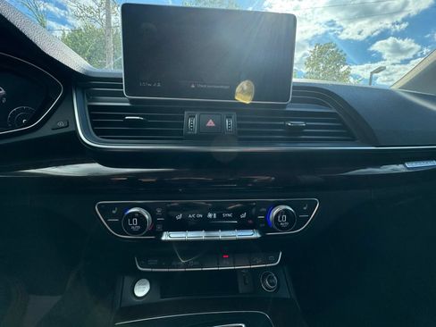Used 2018 Audi Q5 2.0T Premium Plus w/ Premium Plus Package AWD/4WD image 14