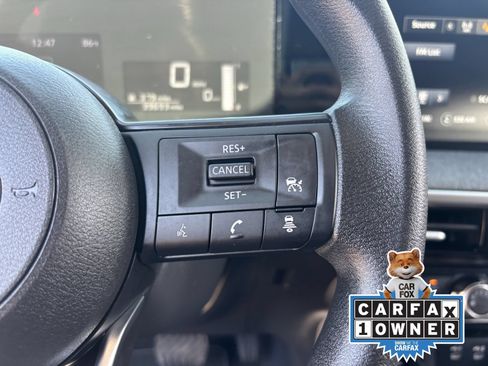 Used 2025 Nissan Kicks SV AWD/4WD image 30