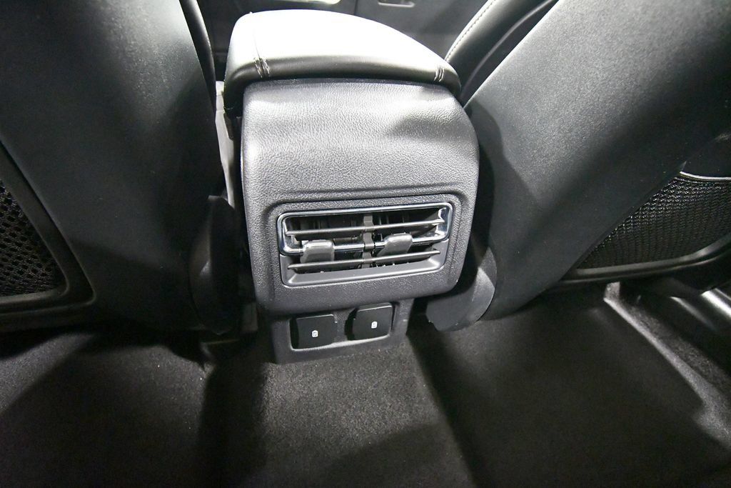 Used 2024 Lincoln Corsair AWD w/ Equipment Group 101A image 16