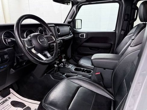 Used 2023 Jeep Wrangler Unlimited Sahara w/ Cold Weather Group AWD/4WD image 16