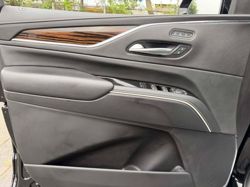 Certified 2023 Cadillac Escalade Premium Luxury AWD/4WD image 19