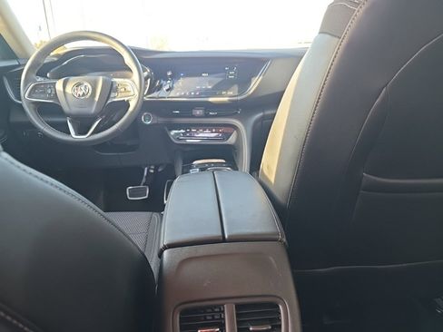 Used 2023 Buick Envision Preferred image 12