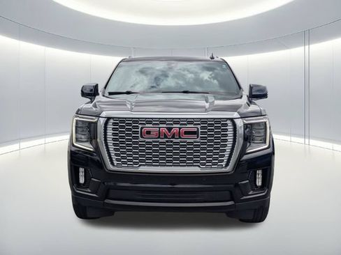Used 2022 GMC Yukon Denali AWD/4WD image 9