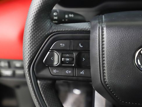 Used 2025 Toyota Tundra TRD Pro AWD/4WD image 19