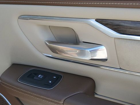 Used 2019 RAM 1500 Laramie image 49