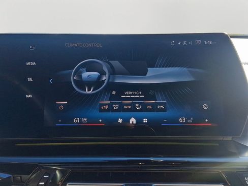 Certified 2025 BMW X2 xDrive28i w/ Convenience Package image 16