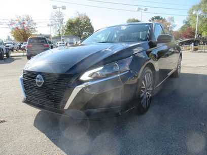 Used 2023 Nissan Altima 2.5 SV