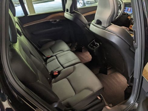 Certified 2024 Volvo XC90 B6 Plus w/ Protection Package Premier AWD/4WD image 25