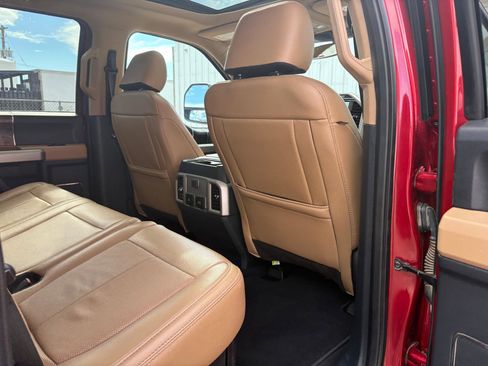 Used 2022 Ford F250 Lariat w/ Lariat Ultimate Package image 16