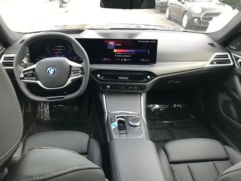 Used 2025 BMW i4 xDrive40i w/ Premium Package image 27