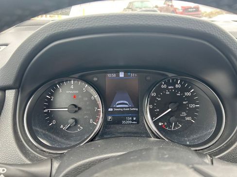 Used 2022 Nissan Rogue Sport SL w/ Premium Package image 14