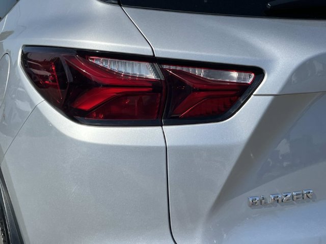 Used 2019 Chevrolet Blazer LT FWD image 10