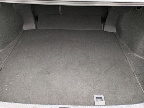 Used 2020 Toyota Camry XSE image 28