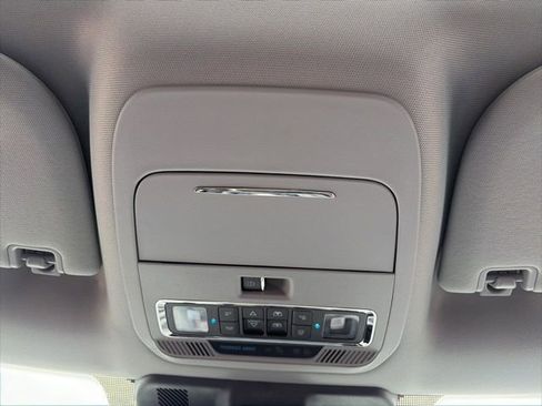 Used 2024 Ford F250 Lariat image 28