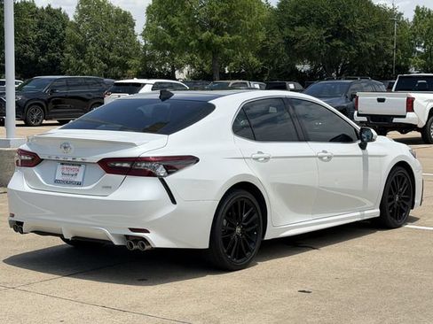 Used 2022 Toyota Camry XSE FWD image 4