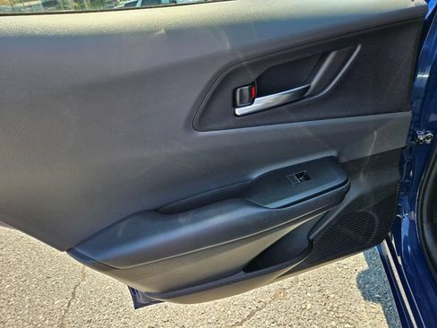 Used 2023 Toyota Prius XLE FWD image 19
