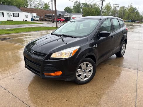 Used 2015 Ford Escape S FWD image 1