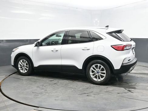 Used 2021 Ford Escape SE FWD image 4