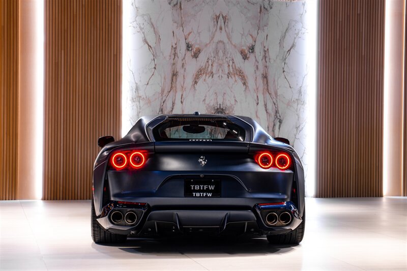 Used 2018 Ferrari 812 Superfast RWD image 5