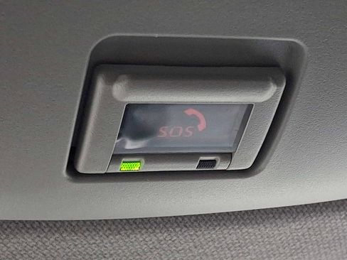 Used 2020 Toyota C-HR LE FWD image 24