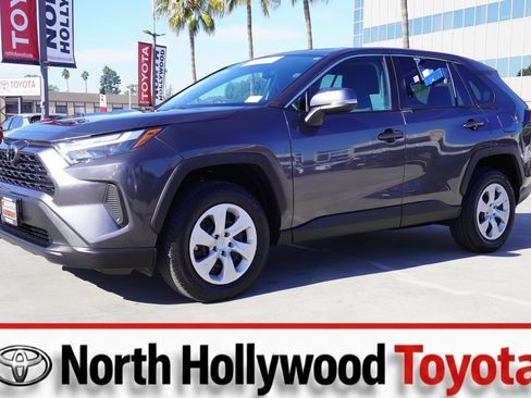 Used 2024 Toyota RAV4 LE image 4
