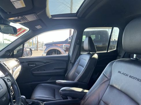 Used 2019 Honda Ridgeline Black Edition image 11