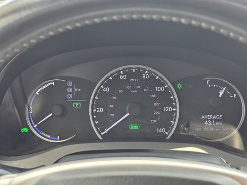 Used 2013 Lexus CT 200h w/ Premium Pkg w/Navigation FWD image 23