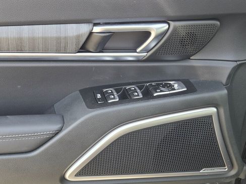 Used 2025 Kia Telluride EX FWD image 18