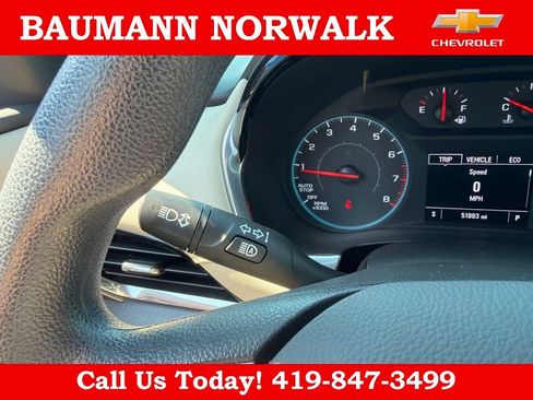 Used 2022 Chevrolet Traverse LS FWD image 23
