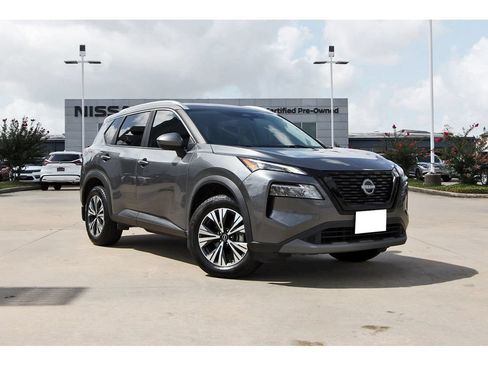 Used 2023 Nissan Rogue SV w/ SV Premium B Package FWD image 1