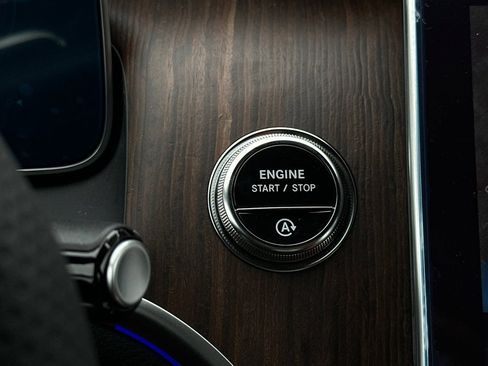 New 2026 Mercedes-Benz GLC 43 AMG 4MATIC Coupe image 18