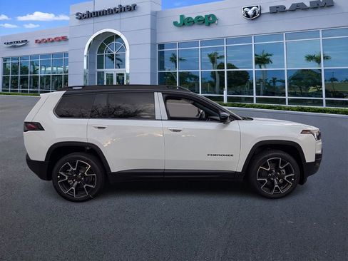New 2026 Jeep Cherokee Overland w/ Advanced Pro Tech Group AWD/4WD image 8