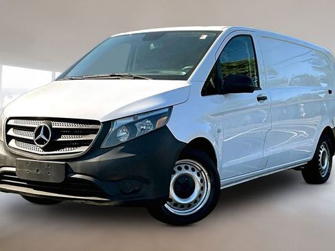 Used 2019 Mercedes-Benz Metris w/ Driver Comfort Package image 3