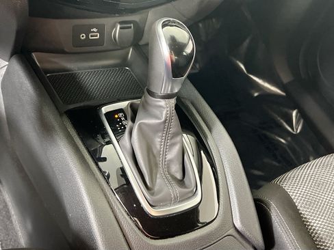 Used 2020 Nissan Rogue Sport SV AWD/4WD image 16