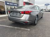 Used 2023 Nissan Altima 2.5 SV image 3