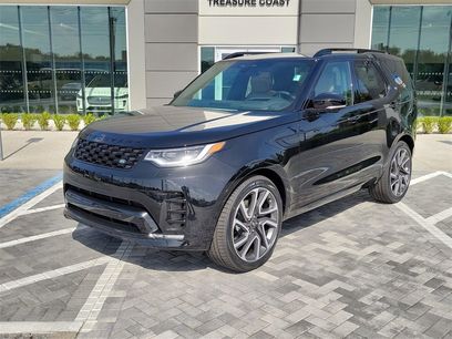 New 2025 Land Rover Discovery Dynamic SE