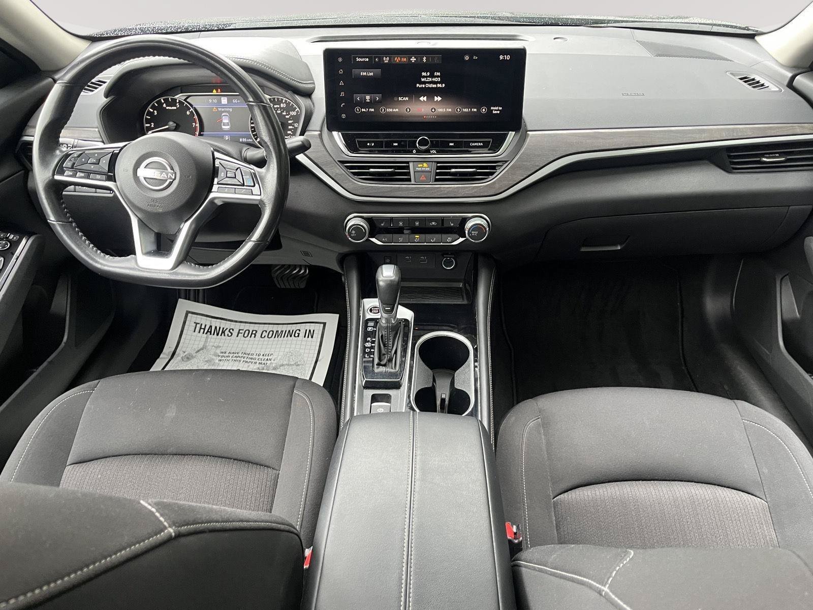 Used 2023 Nissan Altima 2.5 SV w/ SV Premium Package AWD/4WD image 16