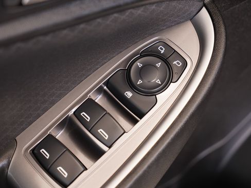 Used 2025 Chevrolet Malibu RS FWD image 21