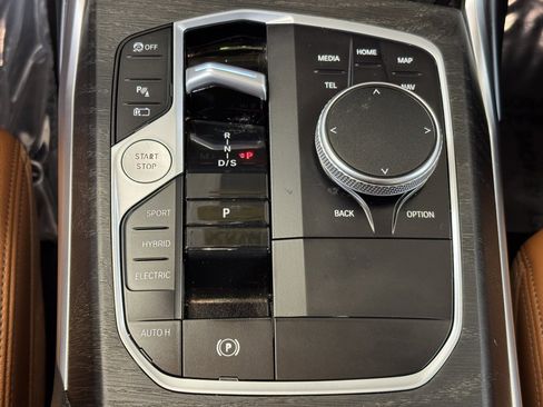 Used 2023 BMW 330e w/ M Sport Package image 36