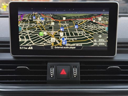 Used 2018 Audi SQ5 Premium Plus w/ Navigation Package image 22